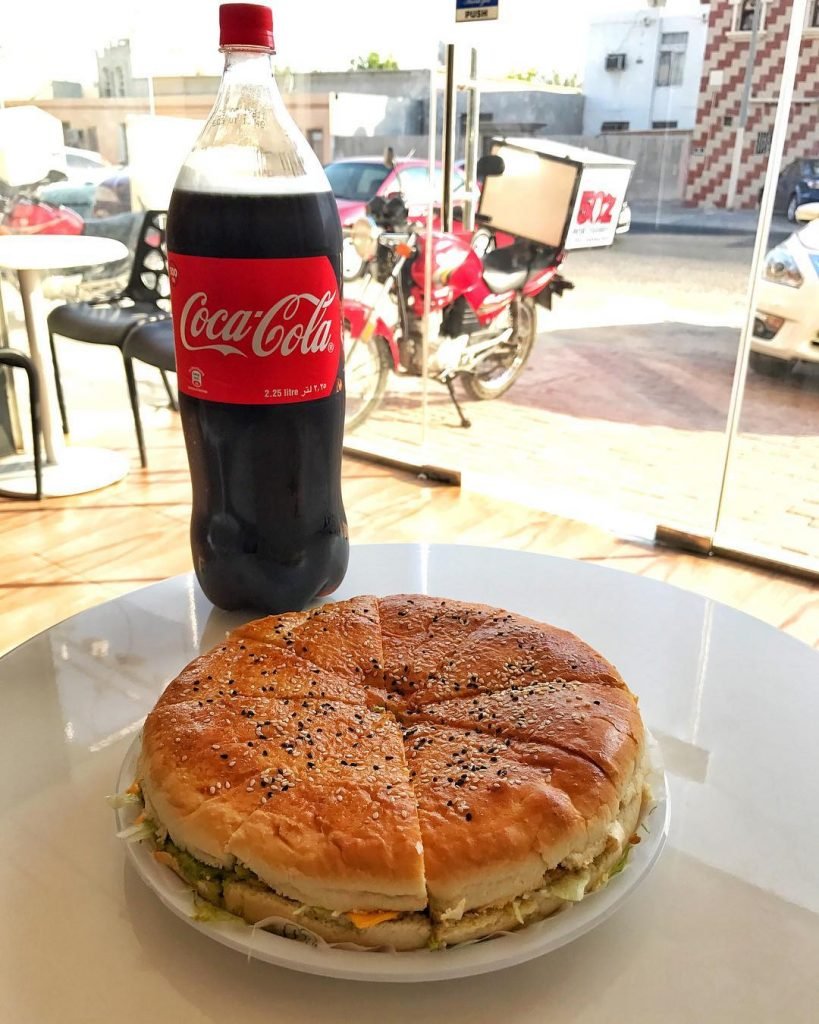 مطعم 502 البحرين
