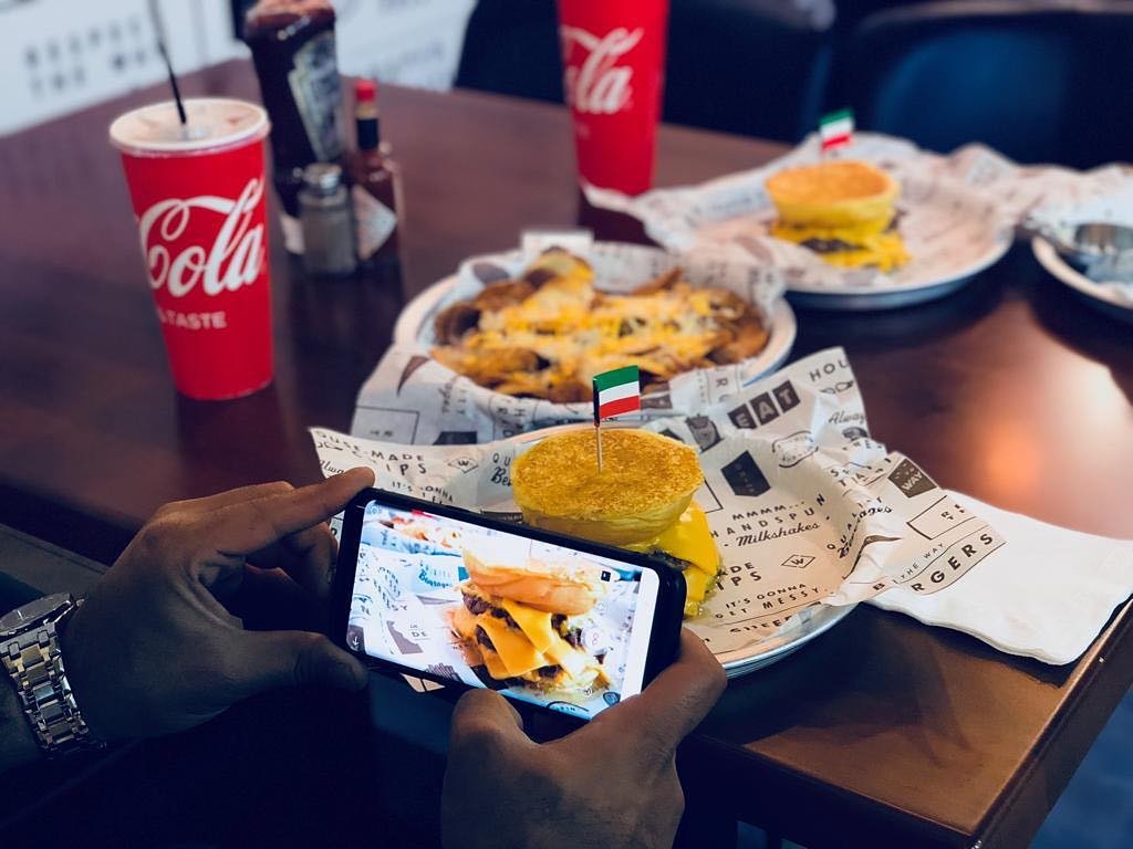 مطعم وي باك برجر Wayback Burgers (الأسعار + المنيو + الموقع)