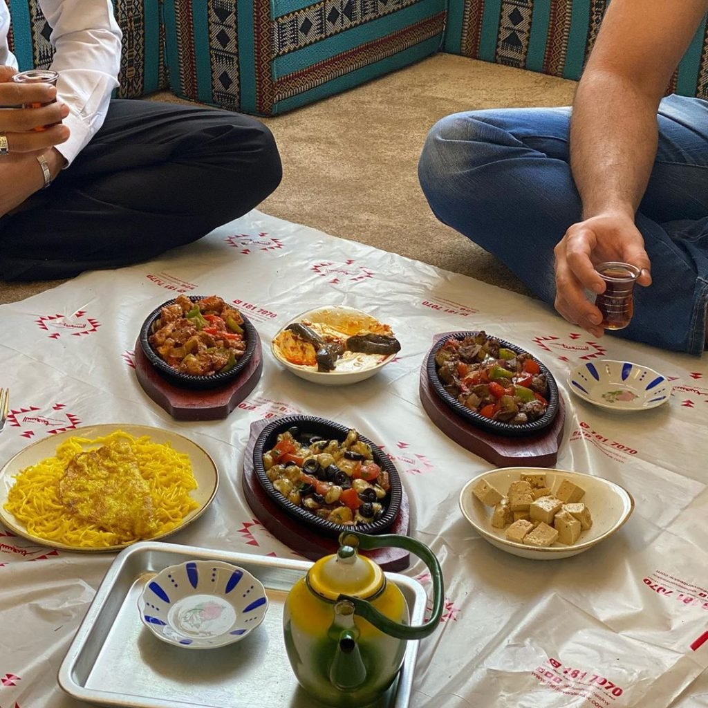 مطعم السبعينات