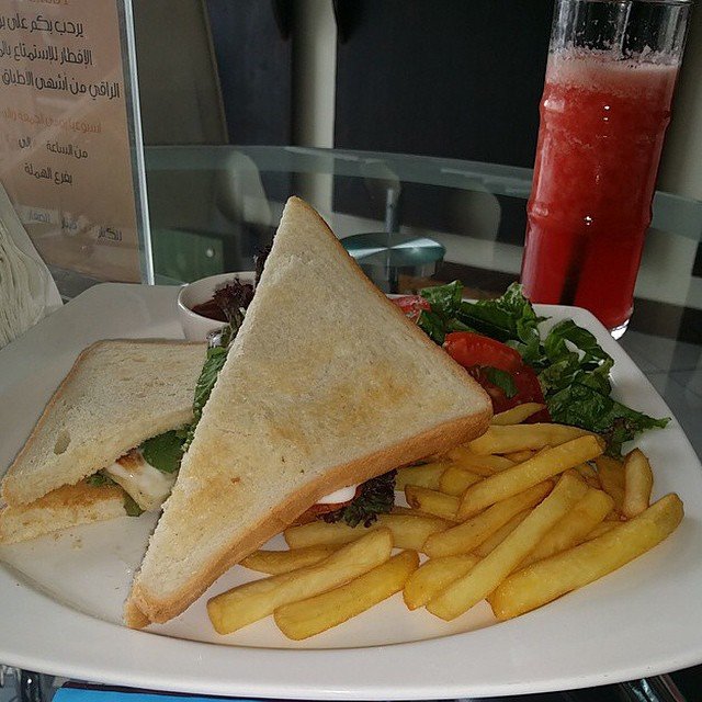 مطعم ابر كراست