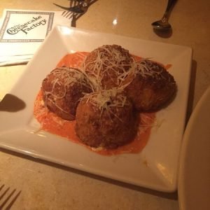 مطعم تشيز كيك فاكتوري