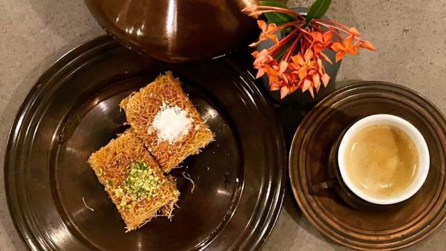 محل حلويات العكر aker sweets (الأسعار + المنيو + الموقع)