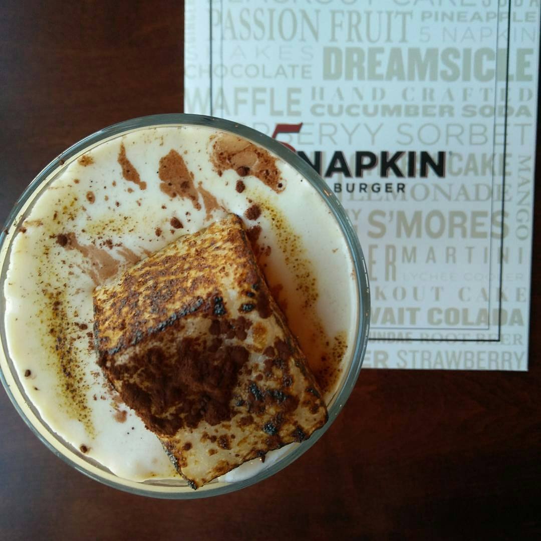 مطعم فايف نابكن 5 napkin burger(الأسعار + المنيو + الموقع)