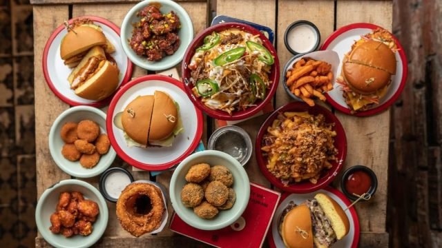 مطعم ريدليز – Red Liz Restaurant (الأسعار + المنيو + الموقع)