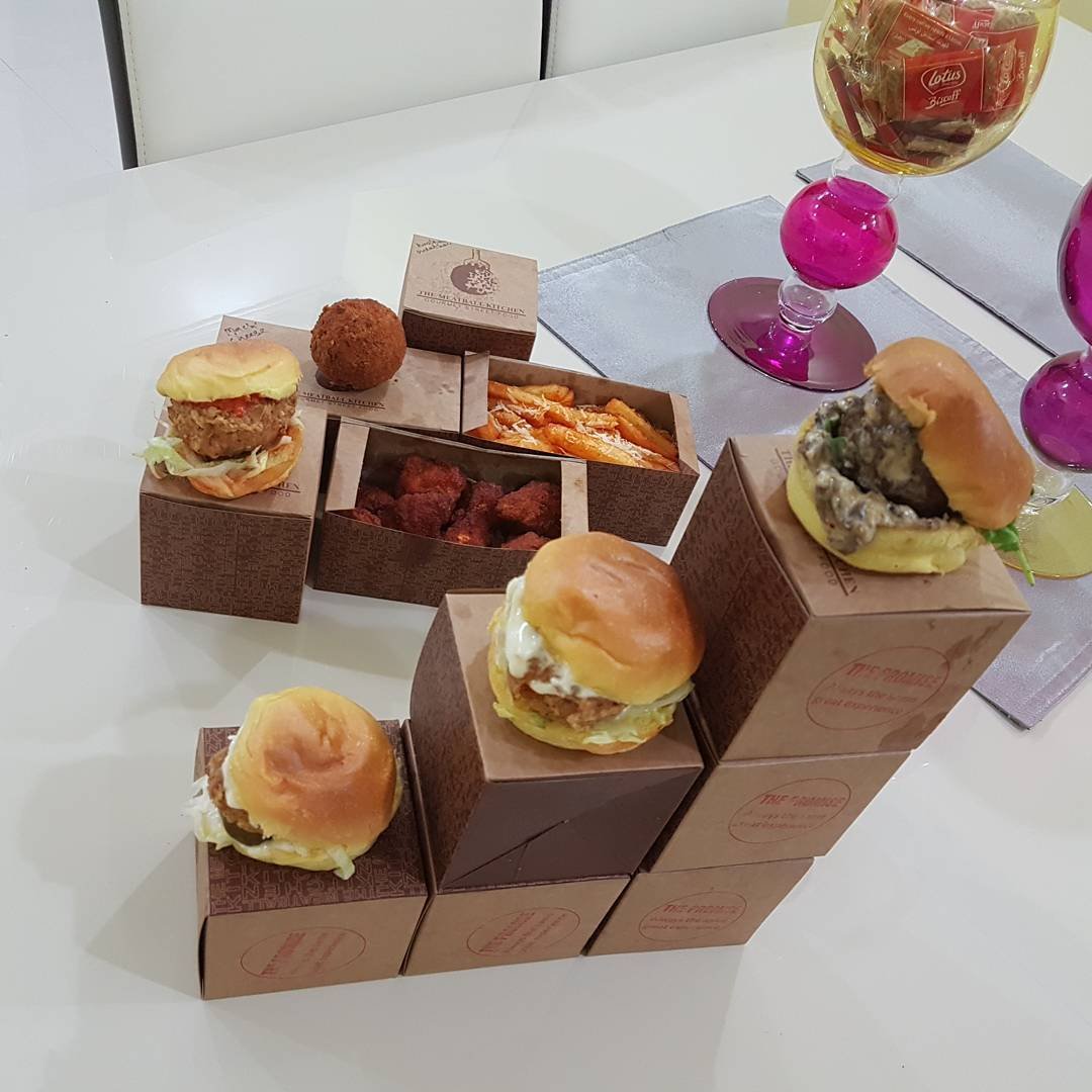 مطعم ذا ميت بول كتشن- The Meat Pool Kitchen (الأسعار + المنيو + الموقع)