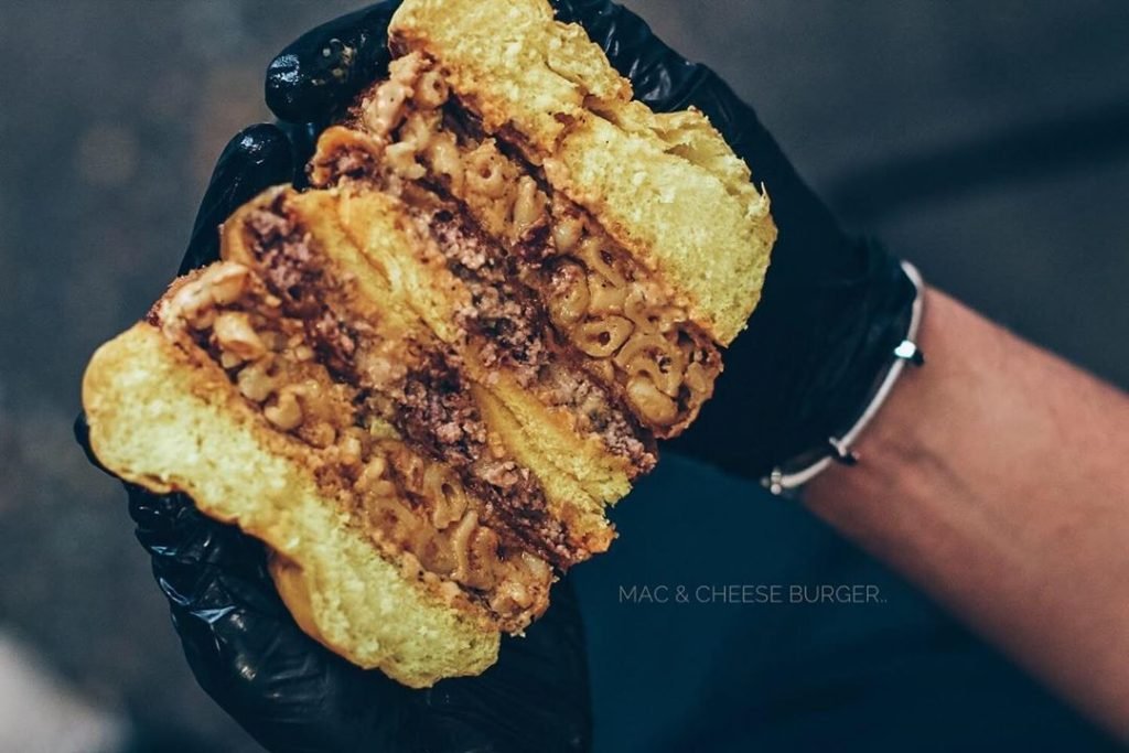 مطعم بلاك ببريكا