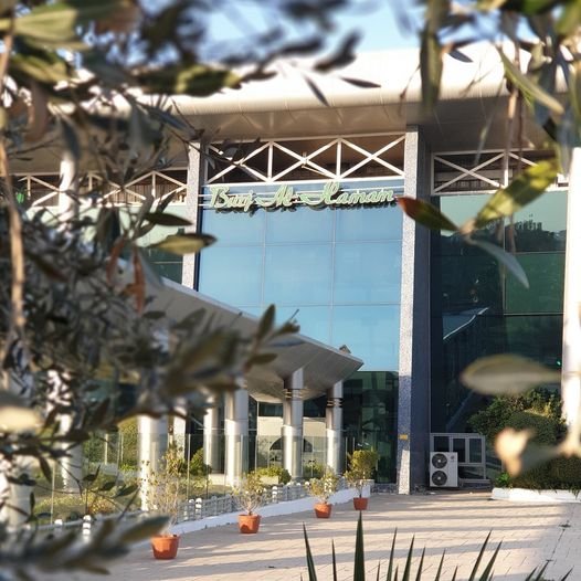 مطاعم على البحر