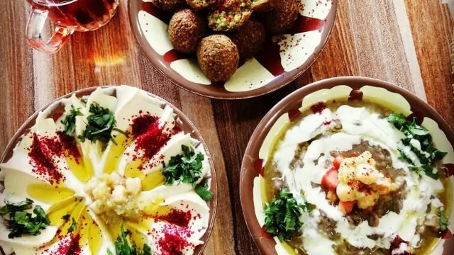 مطعم فلافل الشعب (الاسعار+المنيو+الموقع)