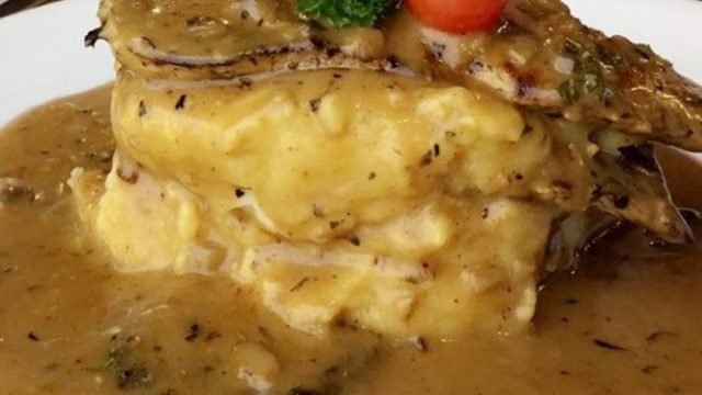 مطعم  لايت هاوس في البحرين (الأسعار + المنيو + الموقع )
