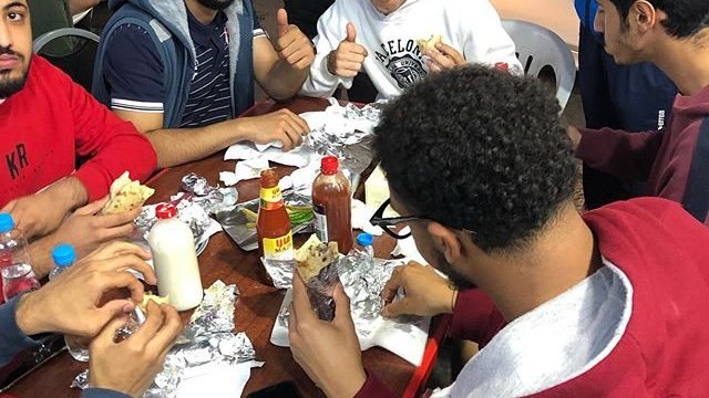 مطعم  العجينة الزحلاوية في البحرين  (الأسعار + المنيو + الموقع )