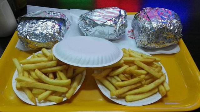 مطعم جان برجر في البحرين ( الاسعار + المينو + الموقع )