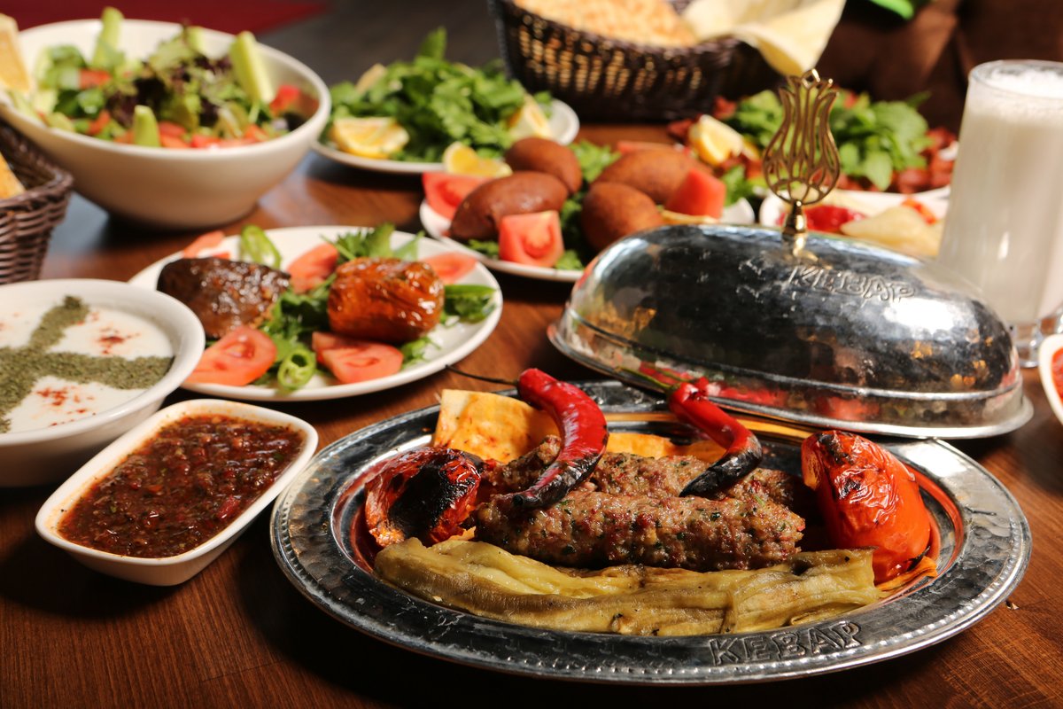 مطعم شجرة ليمون فى البحرين (الأسعار + المنيو + الموقع )