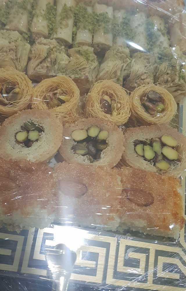 مطعم معجنات ومشويات الزبارية البحرين