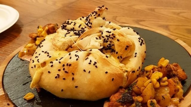 مطعم معجنات ام عزيز البحرين  (الأسعار + المنيو + الموقع )