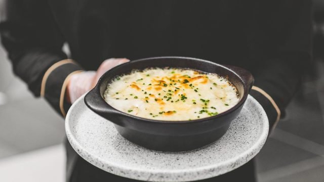 مطعم كوينز (الاسعار المنيو الموقع)