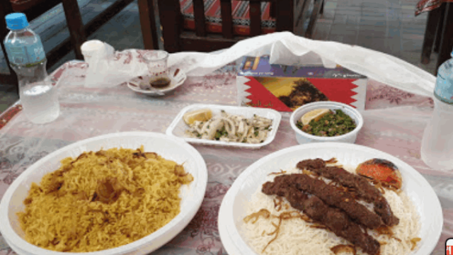 مطعم وكافيه قرية التراث ( الأسعار + المنيو + الموقع )
