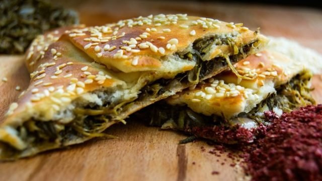 مطعم اهل الترويئة للفطائر والمعجنات (الاسعار+المنيو+الموقع)