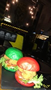 مطعم باركينغ في البحرين (الأسعار + المنيو + الموقع )