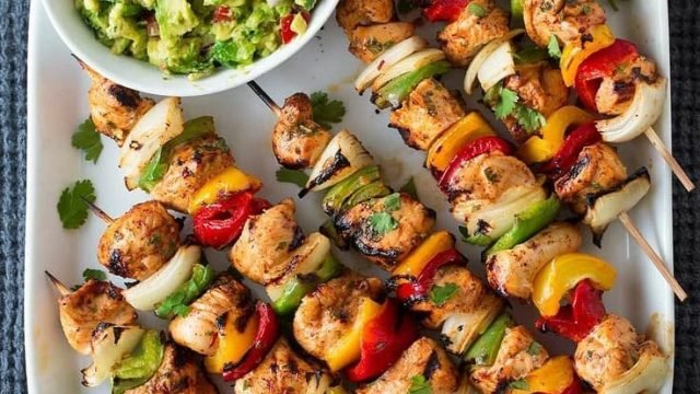 مطعم المائدة (الاسعار+المنيو+الموقع)