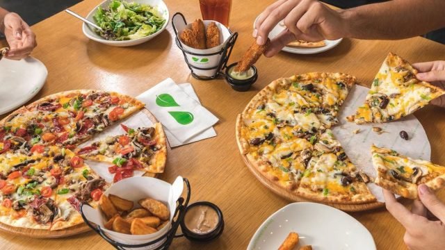 مطعم زعتر وزيت الكويت  (الأسعار + المنيو + الموقع)