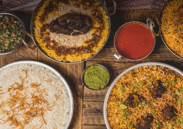 مطعم سوق المباركية