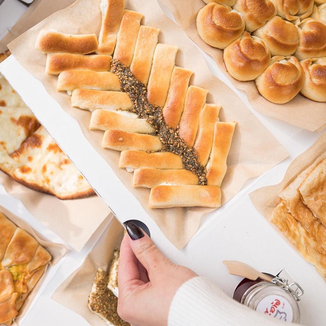 مطعم الزعيم الذهبي (الأسعار + المنيو + الموقع)
