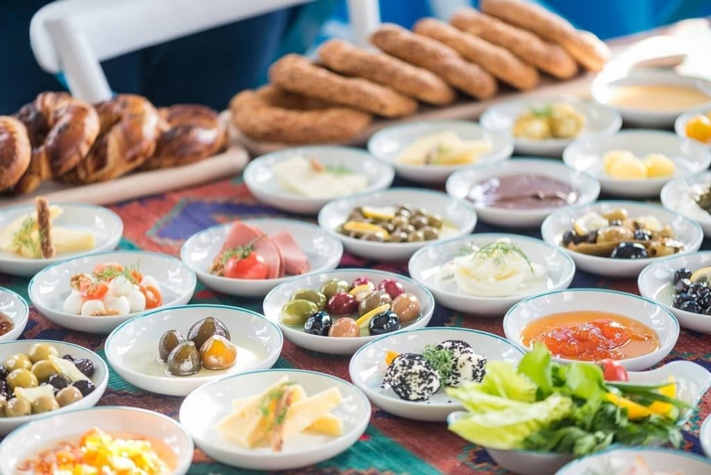 مطعم بازار قورمي الكويت