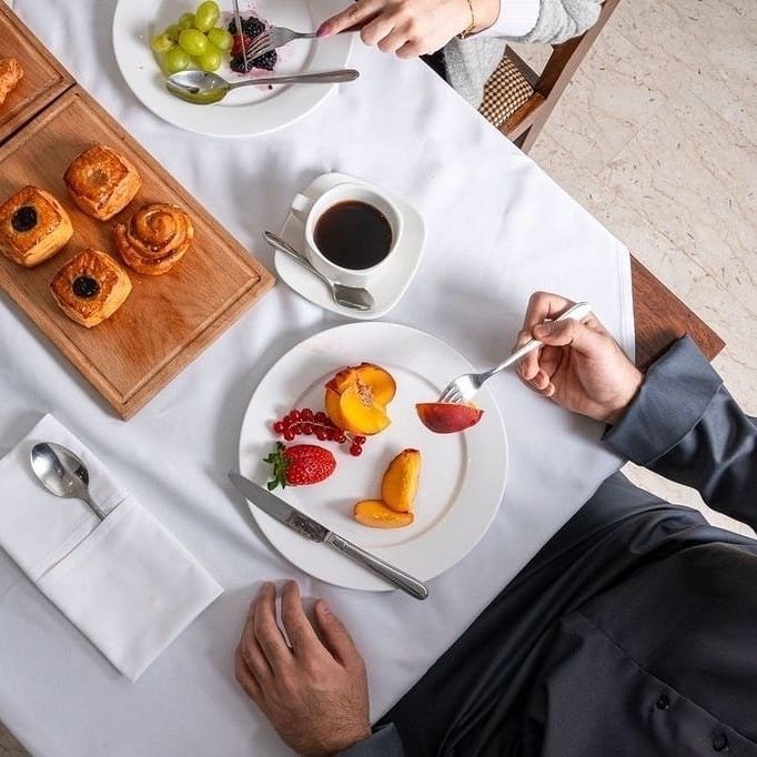 مطعم فندق ومنتجع رمال السالمية (الاسعار+المنيو+الموقع)
