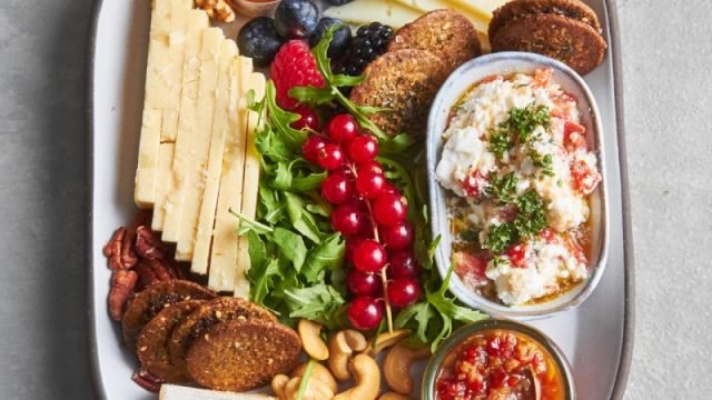 مطعم ذاسوشل تيبل السالمية (الاسعار +المنيو +الموقع)