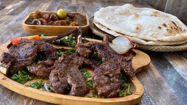 مطعم حجي حسين للمشويات العراقيه الكويت 