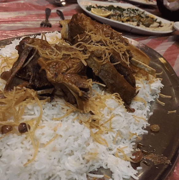 مطاعم شارع المعارض