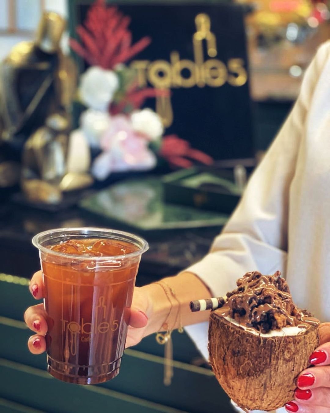 مقهي تيبل فايف ابو الحصانية (الاسعار +المنيو +الموقع)
