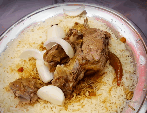 مطعم سما الديرة ( الأسعار + المنيو + الموقع )