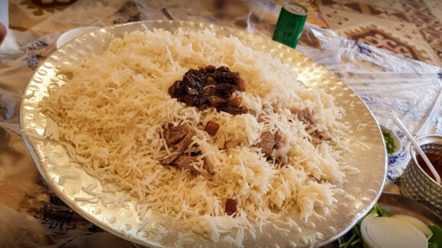 مطعم الخدمة الملكية العارضية الصناعية (الاسعار +المنيو +الموقع)