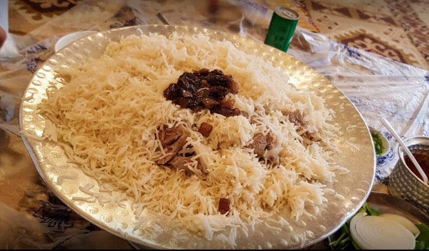 مطعم الخدمة الملكية العارضية الصناعية (الاسعار +المنيو +الموقع)