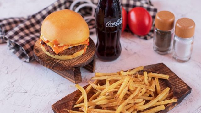 مطعم الكتريك برجر-electric burger  (الأسعار + المنيو + الموقع)