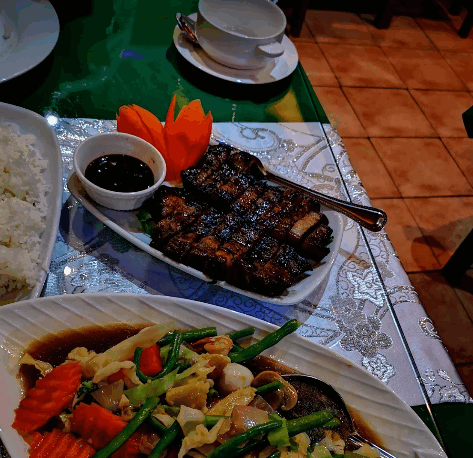 مطعم جولدن صوان الفلبيني