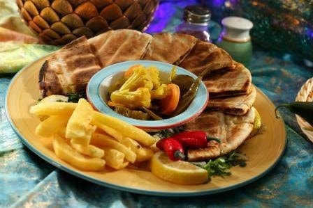 مطعم خان سالار للمأكولات الايرانية السالمية